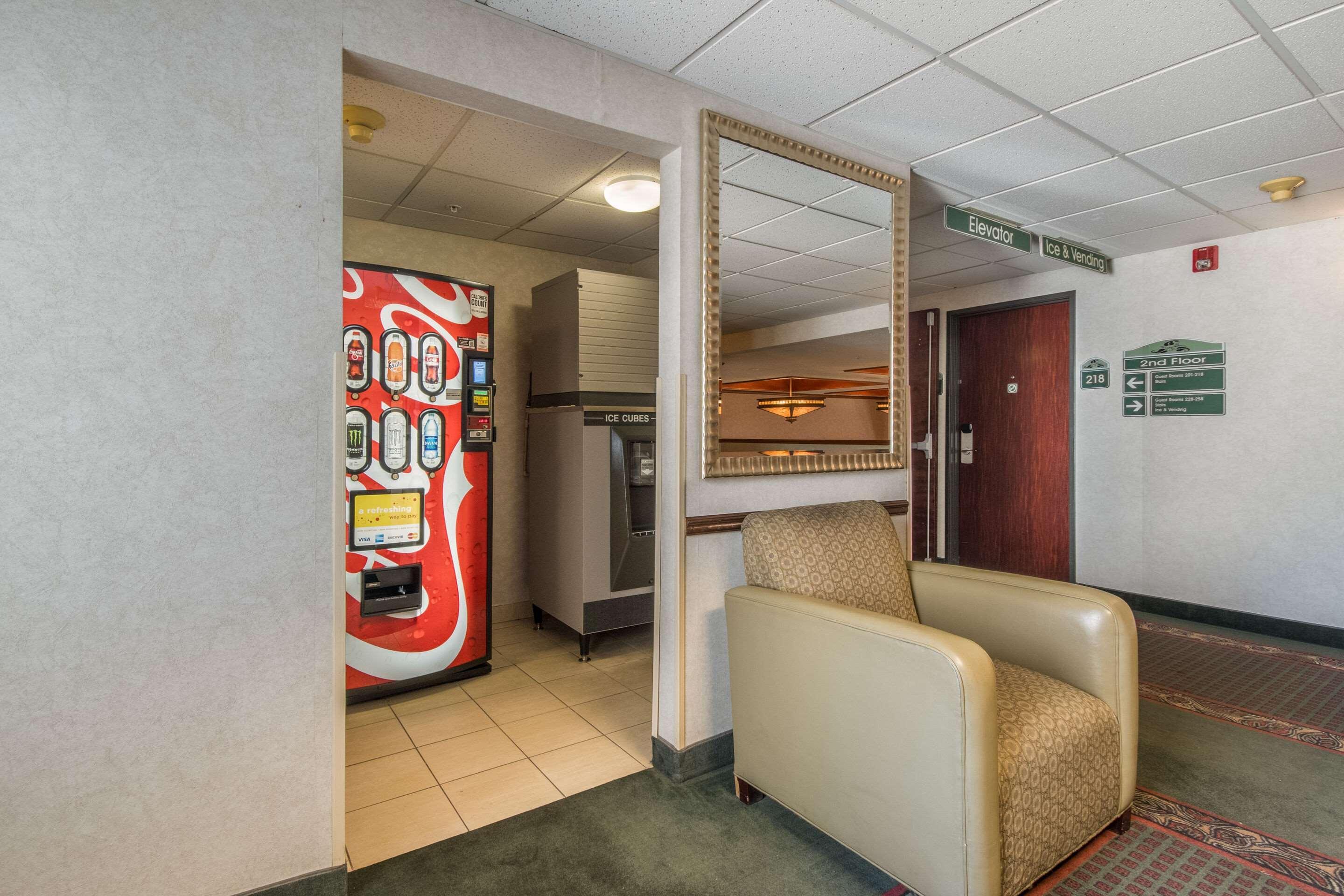 Quality Inn Gresham Exterior photo